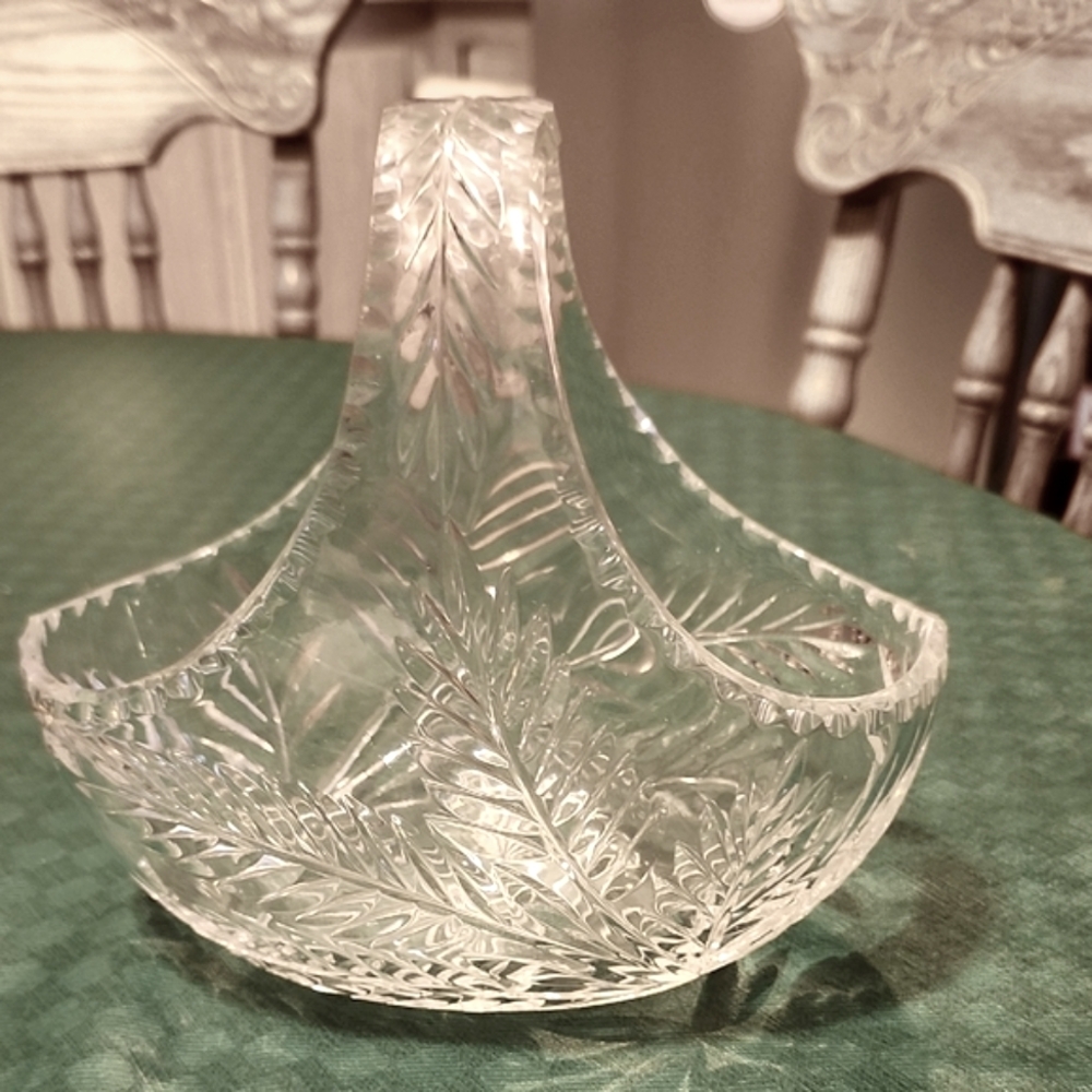 Elegant Clear Cut Crystal Glass Basket With Leaf Design - Easter